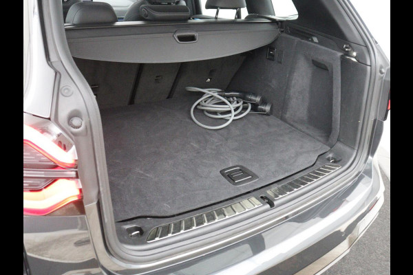 BMW iX3 Executive 80 kWh | SOH 93,8% | Panoramadak | Leder | Stoelverwarming | Adaptive cruise | Carplay | Sfeerverlichting | Camera | Park assist | Elektrische achterklep | PHEV