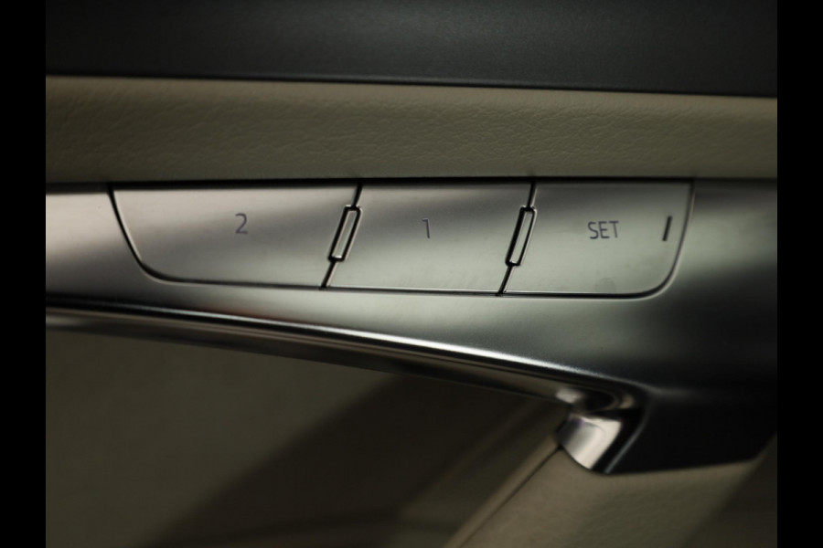 Audi A6 Limousine 50 TFSI e quattro Advanced edition 299pk | Private lease vanaf €908 | Panoramadak | Head Up display | B&O Audio  | Elektrisch verstelbare voorstoelen met geheugen