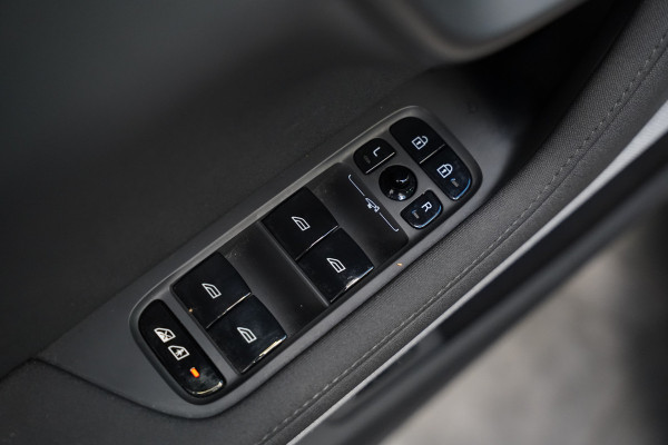 Polestar 2 Long Range Dual Motor Launch Edition 78kWh Performance ACC 360 Camera Trekhaak Panoramadak 408PK!