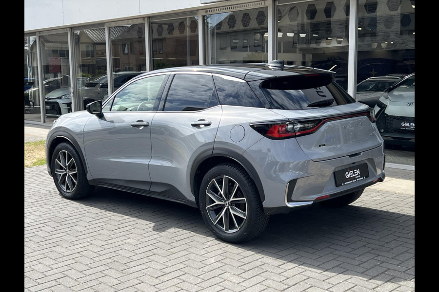 Lexus LBX 1.5 Hybrid Emotion Tech Pack | Leer, Elektrische achterklep, Keyless, Stoel + Stuurverwarming, 18 inch, Privacy glass, Zeer wein