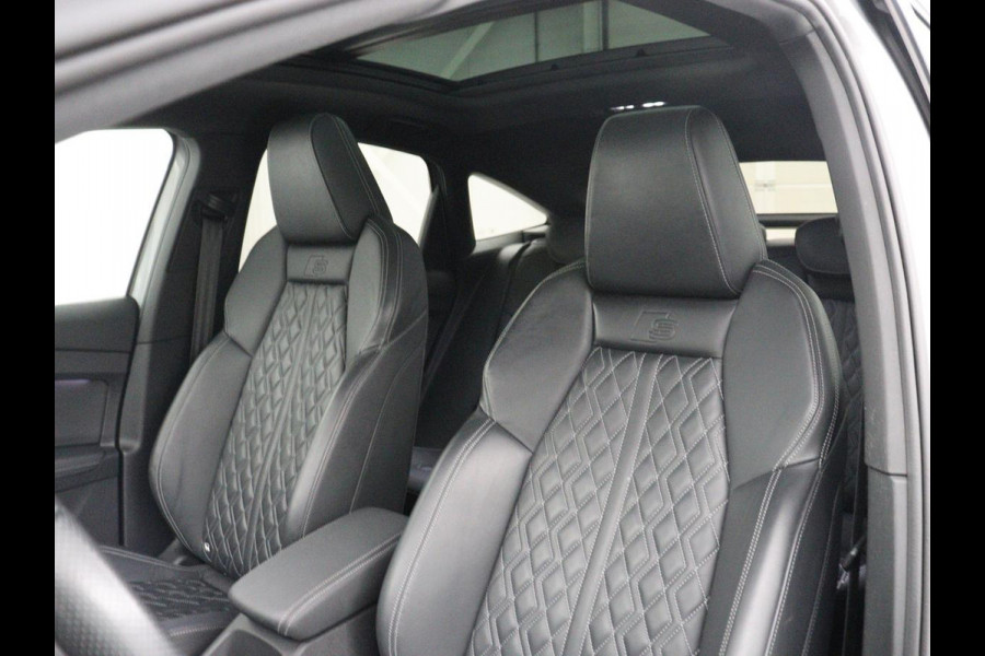 Audi Q4 Sportback e-tron 40 Launch edition S Competition 77 kWh | SOH 92,5% | Panoramadak | Leder | Stoelverwarming | Adaptive cruise | Head-up | SONOS audio | Sfeerverlichting | Carplay | Trekhaak