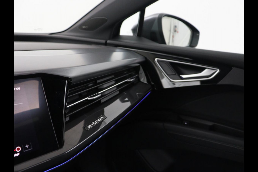 Audi Q4 Sportback e-tron 40 Launch edition S Competition 77 kWh | SOH 92,5% | Panoramadak | Leder | Stoelverwarming | Adaptive cruise | Head-up | SONOS audio | Sfeerverlichting | Carplay | Trekhaak