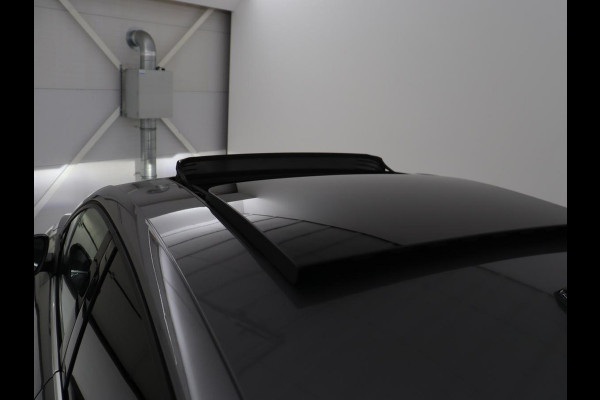 Audi Q4 Sportback e-tron 40 Launch edition S Competition 77 kWh | SOH 92,5% | Panoramadak | Leder | Stoelverwarming | Adaptive cruise | Head-up | SONOS audio | Sfeerverlichting | Carplay | Trekhaak