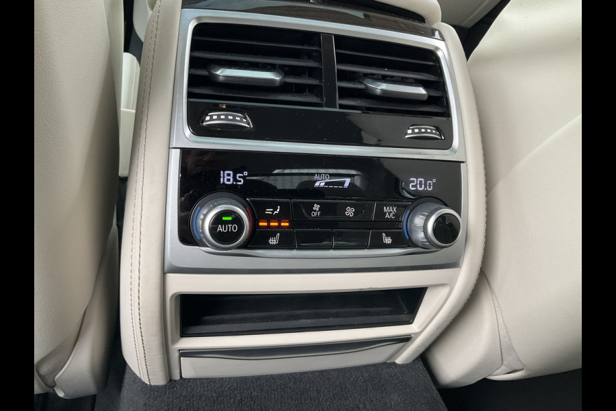 BMW 7 Serie 730d xDrive ACC Pano Softclose 4wielsturing High Executive HUD