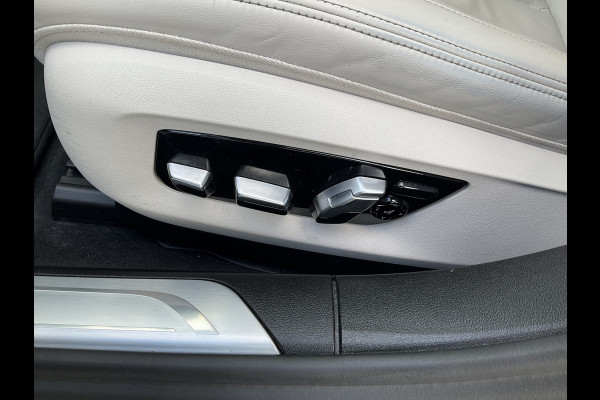 BMW 7 Serie 730d xDrive ACC Pano Softclose 4wielsturing High Executive HUD