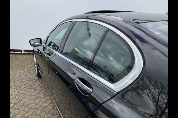 BMW 7 Serie 730d xDrive ACC Pano Softclose 4wielsturing High Executive HUD