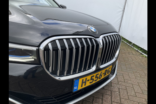 BMW 7 Serie 730d xDrive ACC Pano Softclose 4wielsturing High Executive HUD