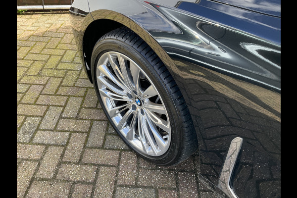 BMW 7 Serie 730d xDrive ACC Pano Softclose 4wielsturing High Executive HUD