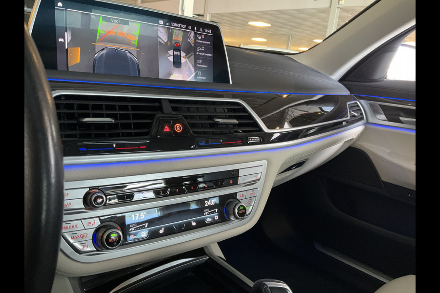 BMW 7 Serie 730d xDrive ACC Pano Softclose 4wielsturing High Executive HUD
