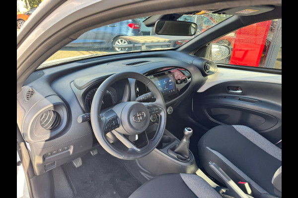 Toyota Aygo X 1.0 VVT-i MT Play |Camera|Apple Carplay & Android|NL-Auto