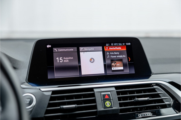 BMW X3 xDrive30e Stoelverwarming / LED / 18inch / Carplay /