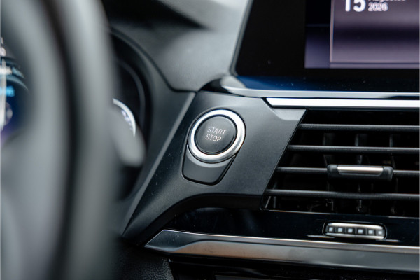 BMW X3 xDrive30e Stoelverwarming / LED / 18inch / Carplay /