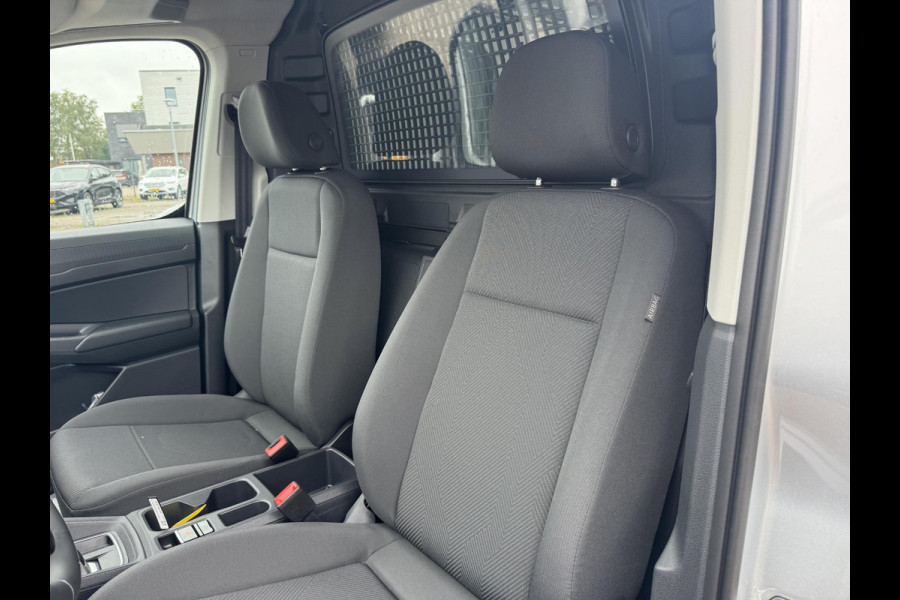 Ford Transit Connect 1.5 EcoBoost PHEV L2 Trend | SCI | 150pk | Laadschot met ruit | Ruiten in achterdeuren | Verwarmde Voorstoelen