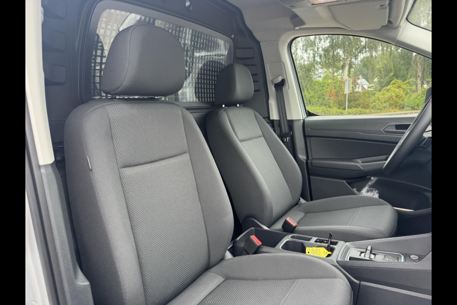 Ford Transit Connect 1.5 EcoBoost PHEV L2 Trend | SCI | 150pk | Laadschot met ruit | Ruiten in achterdeuren | Verwarmde Voorstoelen