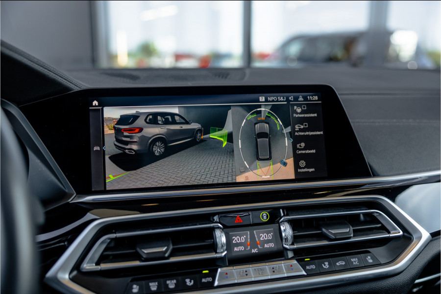 BMW X5 xDrive45e Executive - M Sport | Panorama | Kuipstoelen | Stoelkoeling & Massage | 360 Camera | HUD