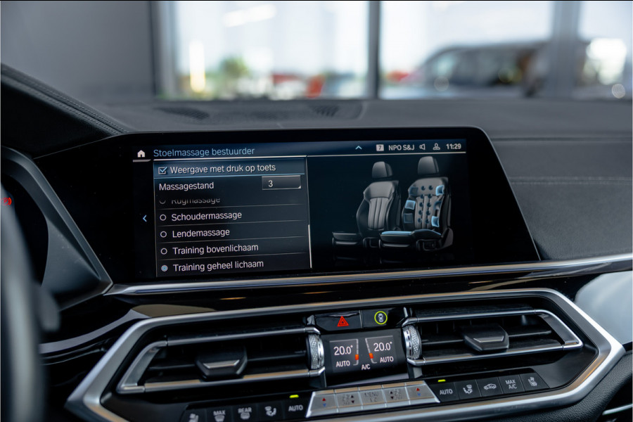 BMW X5 xDrive45e Executive - M Sport | Panorama | Kuipstoelen | Stoelkoeling & Massage | 360 Camera | HUD