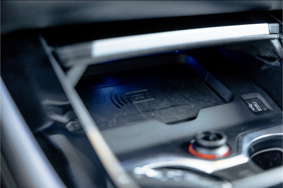 BMW X5 xDrive45e Executive - M Sport | Panorama | Kuipstoelen | Stoelkoeling & Massage | 360 Camera | HUD