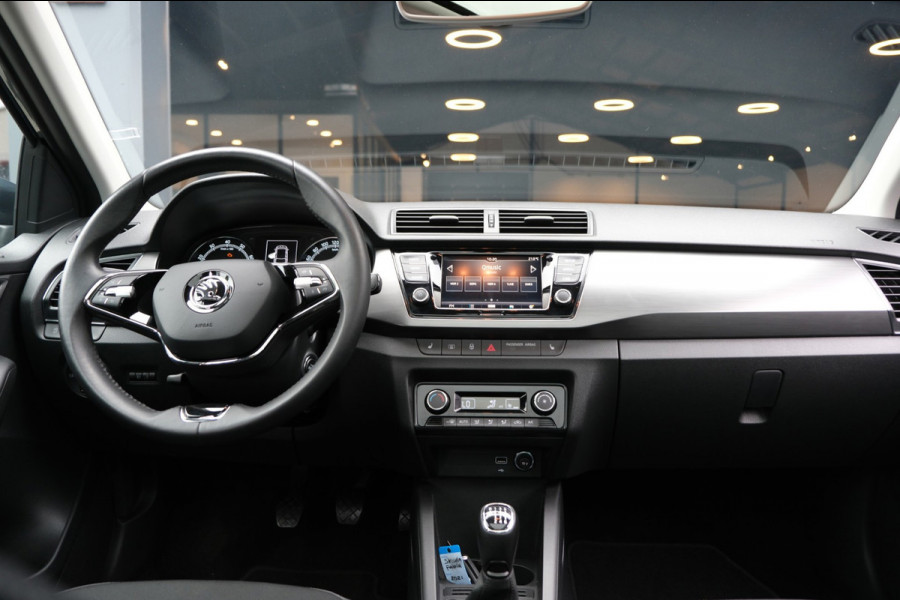 Škoda Fabia 1.0 TSI **12dkm** UNIEK |Panoramadak/Apple Carplay| Camera+Stoelverwarming