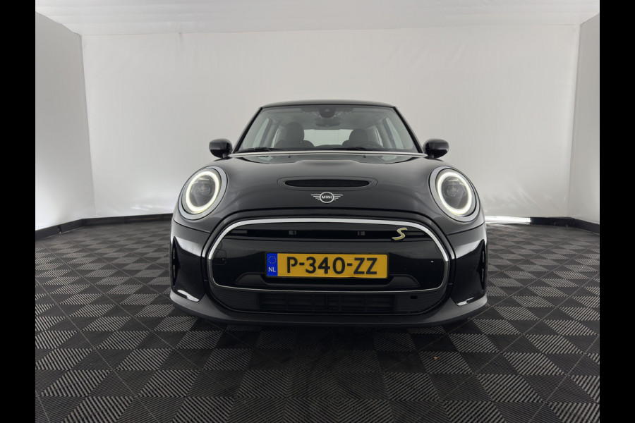 MINI Electric MINI Yours 33 kWh [3-Fase-11kW] {Soh-96%} (INCL.BTW) Aut. *HEAT-PUMP | LEATHER-FABRIC | FULL-LED | NAVI-FULLMAP | SPORT-SEATS | AMBIENT-LIGHT | DIGI-COCKPIT | DAB+ | ECC | PDC | CRUISE | 16''ALU*