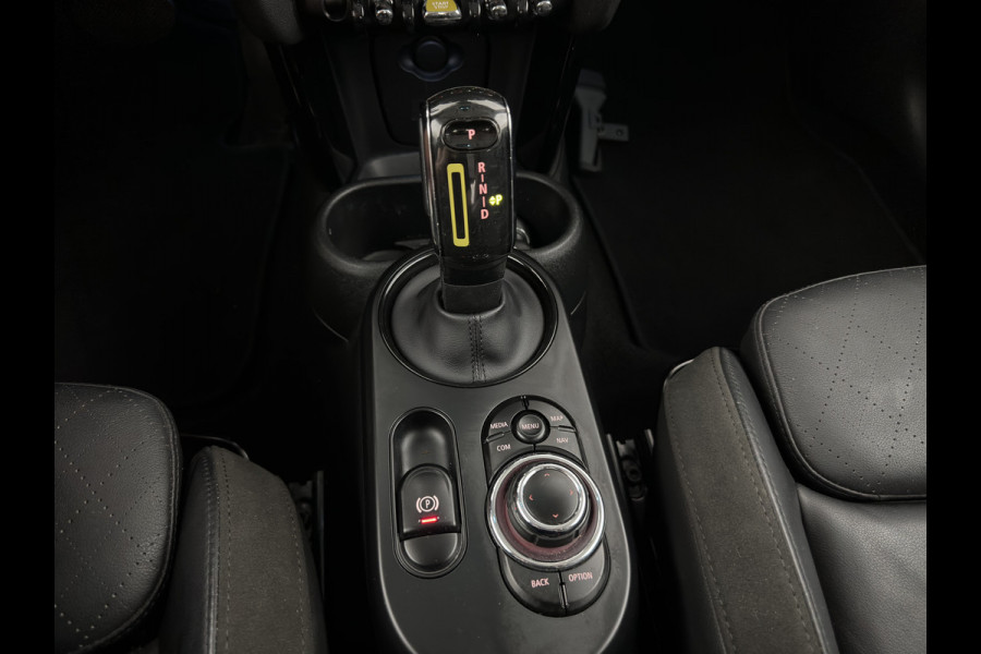 MINI Electric MINI Yours 33 kWh [3-Fase-11kW] {Soh-96%} (INCL.BTW) Aut. *HEAT-PUMP | LEATHER-FABRIC | FULL-LED | NAVI-FULLMAP | SPORT-SEATS | AMBIENT-LIGHT | DIGI-COCKPIT | DAB+ | ECC | PDC | CRUISE | 16''ALU*
