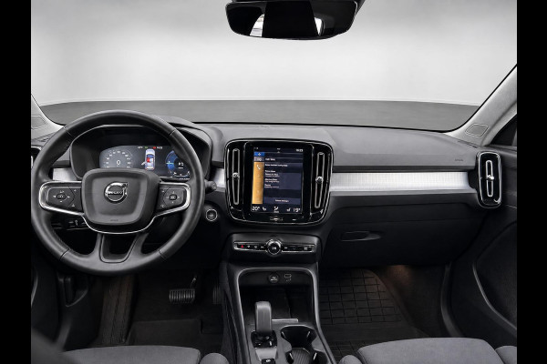 Volvo XC40 1.5 T4 Recharge Inscription Expression SoH 90% Navigatie Apple Carplay Android Auto Camera Parkeerhulp Cruise Control Stoel- en stuurverwarming Full led Elektrische achterklep Climate Control Lichtmetalen velgen