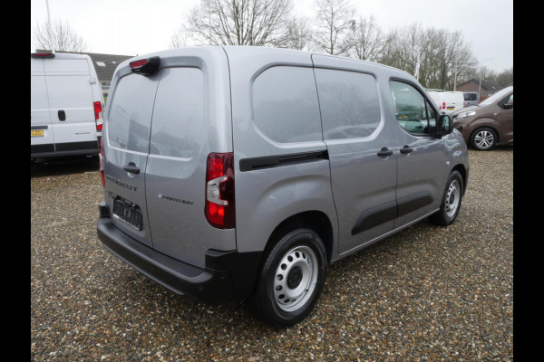Peugeot e-Partner 136KW L1 50KWH Accu 98% Airco Auto verkeerd in staat van nieuw