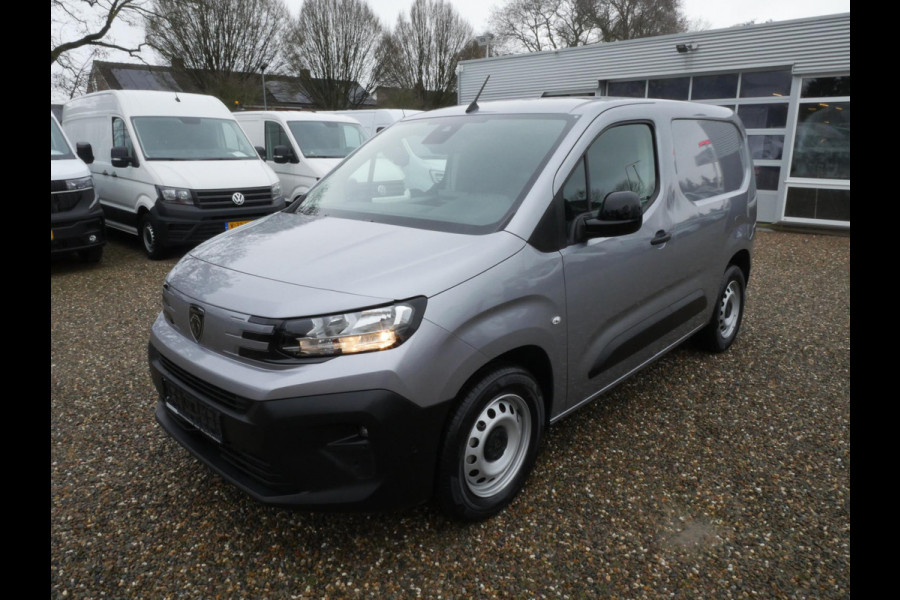 Peugeot e-Partner 136KW L1 50KWH Accu 98% Airco Auto verkeerd in staat van nieuw