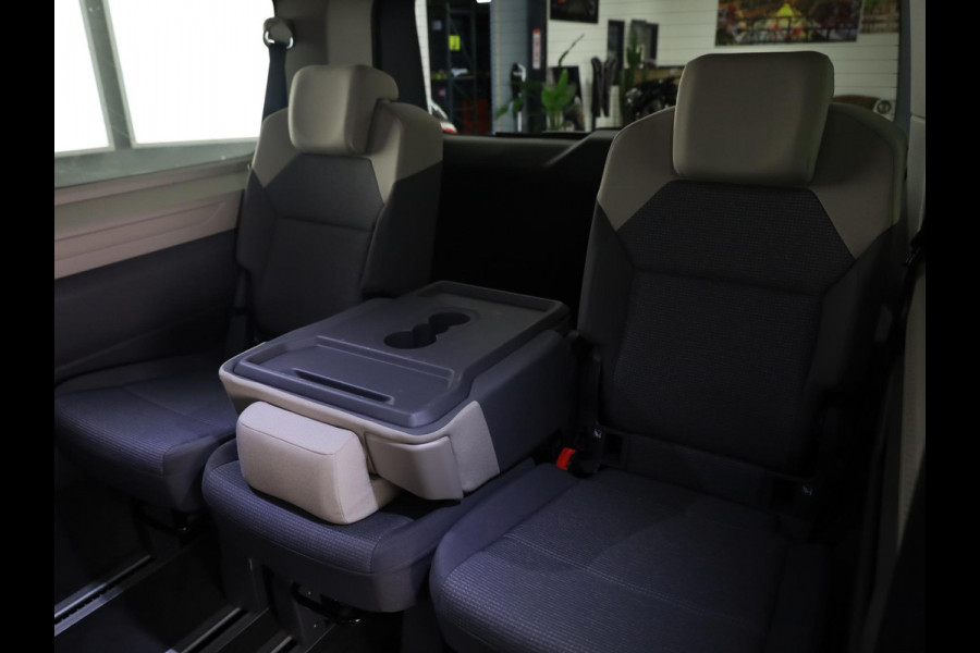 Volkswagen Multivan 1.5 eHybrid L2 Economy Business 4Motion 245 pk Automaat (DSG) | Verlengde garantie | Navigatie | Parkeersensoren (Park assist) | Achteruitrijcamera | Adaptieve cruise control | Autom. airco (3 zones) |