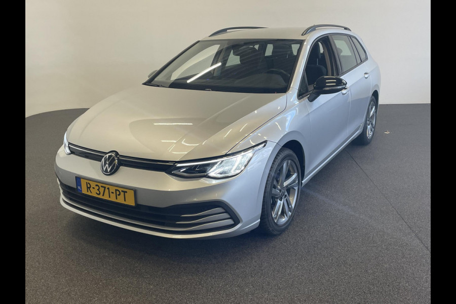 Volkswagen Golf Variant 1.0 eTSI 110pk DSG Life Automaat Navigatie Climate Control Parkeer sensoren Cruise control adaptieve Stoelverwarming Led