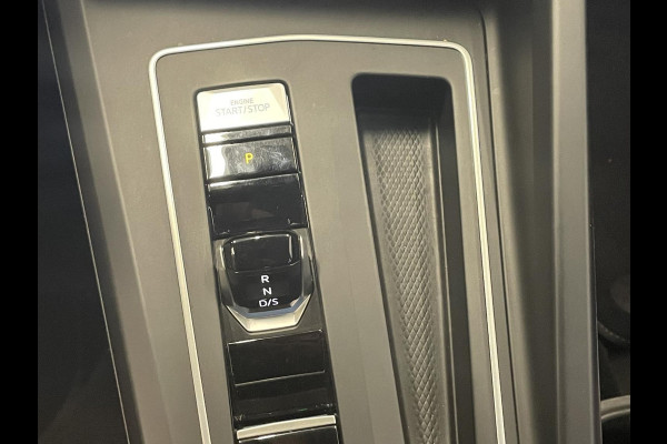 Volkswagen Golf Variant 1.0 eTSI 110pk DSG Life Automaat Navigatie Climate Control Parkeer sensoren Cruise control adaptieve Stoelverwarming Led