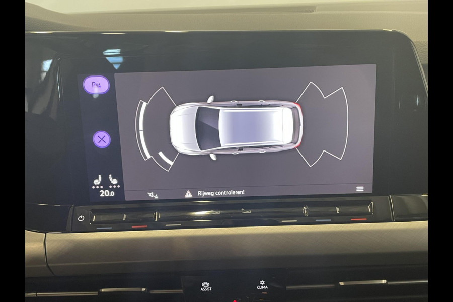 Volkswagen Golf Variant 1.0 eTSI 110pk DSG Life Automaat Navigatie Climate Control Parkeer sensoren Cruise control adaptieve Stoelverwarming Led