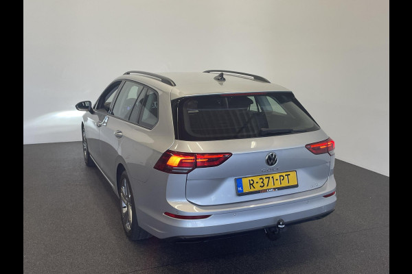 Volkswagen Golf Variant 1.0 eTSI 110pk DSG Life Automaat Navigatie Climate Control Parkeer sensoren Cruise control adaptieve Stoelverwarming Led