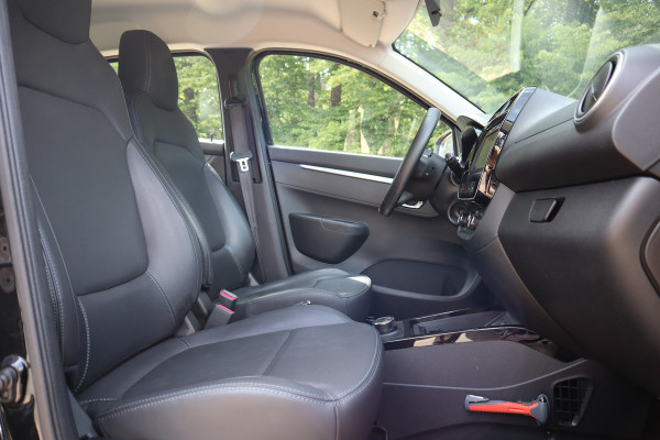 Dacia Spring Expression 27 kWh | Carplay | Camera | Lederen bekleding |