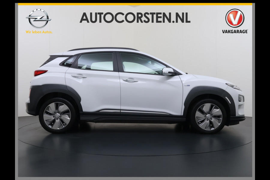 Hyundai Kona EV Comfort 64kWh 3-Fase Laden Warmtepomp Adap.Cruise SOH 100% Camera Navi* Apple Carplay Android Auto Ecc Pdc Keyless Lane Assist Bluetooth DAB Led FCA Origineel Nederlandse Auto
