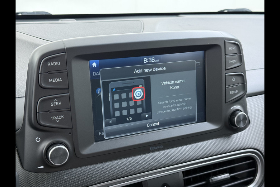Hyundai Kona EV Comfort 64kWh 3-Fase Laden Warmtepomp Adap.Cruise SOH 100% Camera Navi* Apple Carplay Android Auto Ecc Pdc Keyless Lane Assist Bluetooth DAB Led FCA Origineel Nederlandse Auto