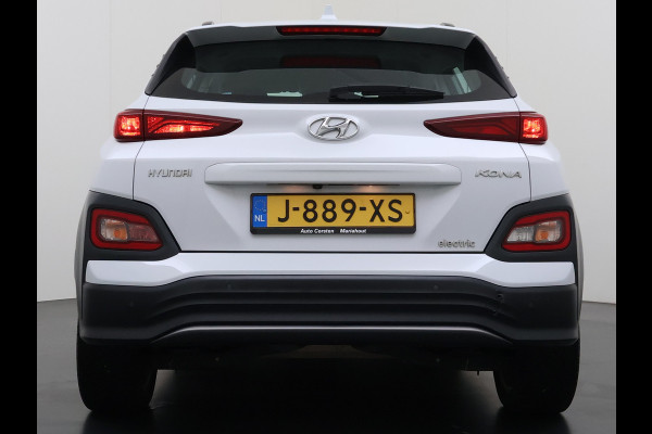 Hyundai Kona EV Comfort 64kWh 3-Fase Laden Warmtepomp Adap.Cruise SOH 100% Camera Navi* Apple Carplay Android Auto Ecc Pdc Keyless Lane Assist Bluetooth DAB Led FCA Origineel Nederlandse Auto