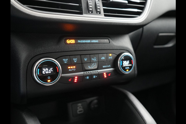 Ford Kuga 2.5 PHEV 225pk Dealer O.H Cruise Control | Stoelverwarming | Apple Carplay | Navigatie | DAB | 17"L.M | Plug In Hybrid |