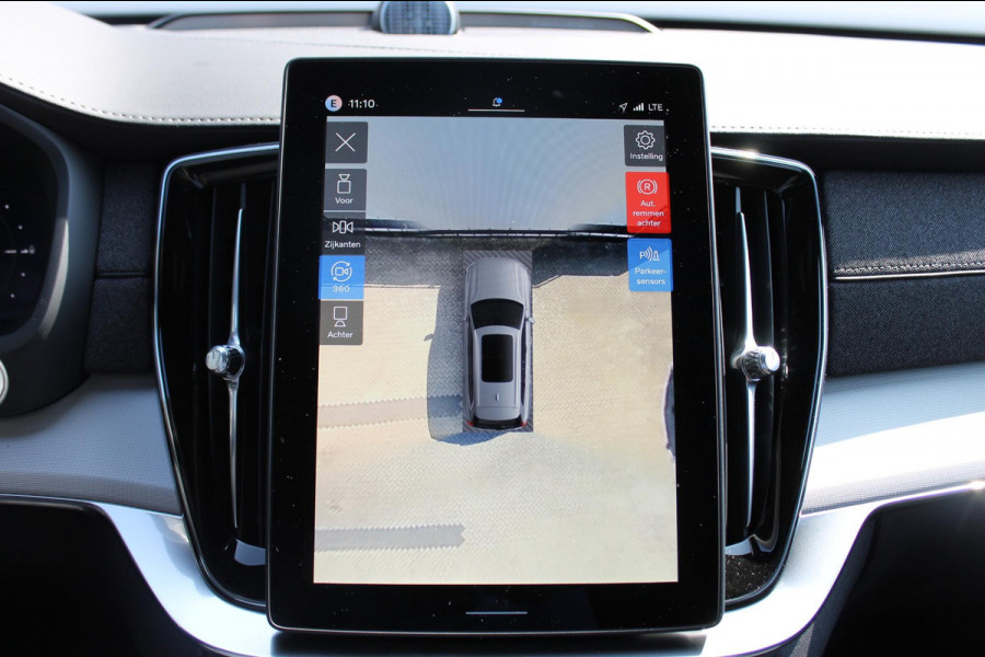 Volvo XC90 T8 406pk Automaat AWD Ultra Black Edition / Stoelmassage - en ventilatie / Luchtvering / Trekhaak / Panoramadak / Google services / Elektrisch bedienbare voorstoelen met geheugen / Stoelverwarming voor en achter