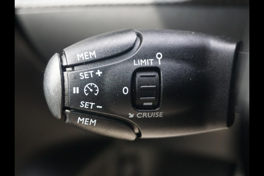 Peugeot 208 1.2 PureTech Allure Pack