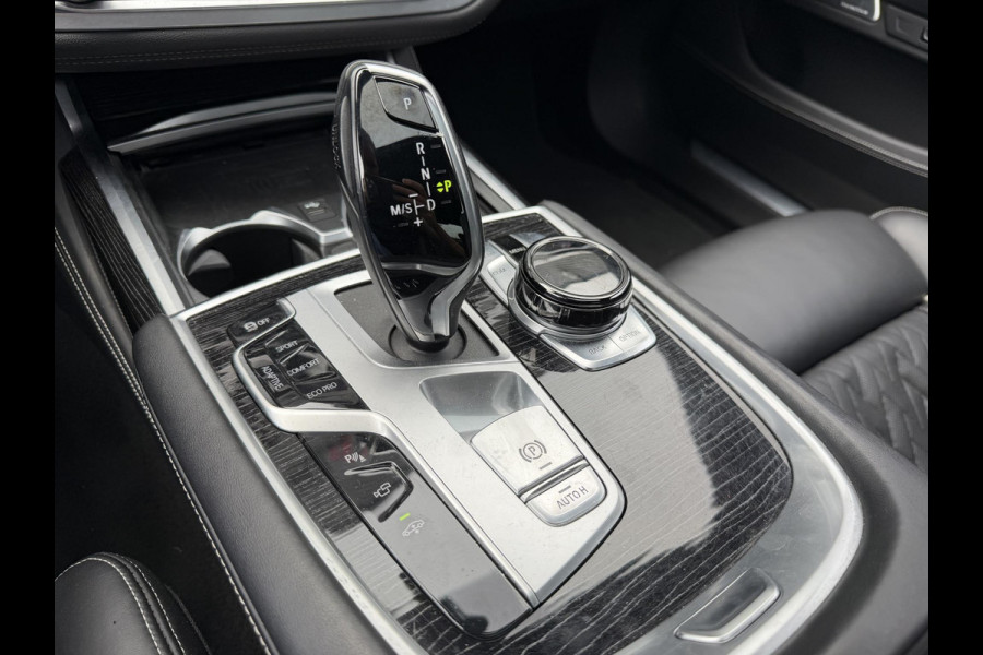 BMW 7 Serie 750Li xDrive High Executive M-Sport | Panoramadak | Sky Lounge | TV Schermen | Massage | Bowers & Wilkins |