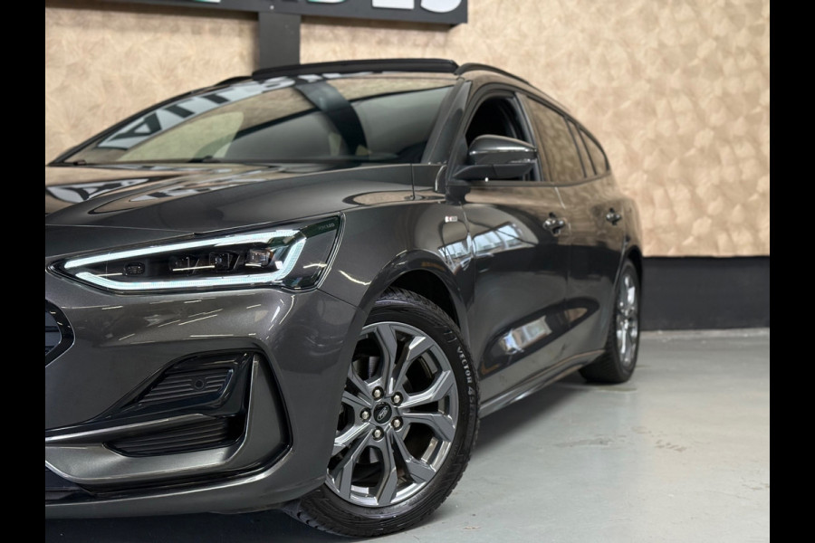Ford FOCUS Wagon 1.0 EcoBoost Hybrid ST-Line | Led | Stoelverwarming | Carplay | Stuurverwarming | Parkeersensoren| Trekhaak