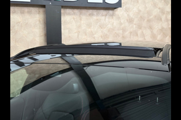 Ford FOCUS Wagon 1.0 EcoBoost Hybrid ST-Line | Led | Stoelverwarming | Carplay | Stuurverwarming | Parkeersensoren| Trekhaak