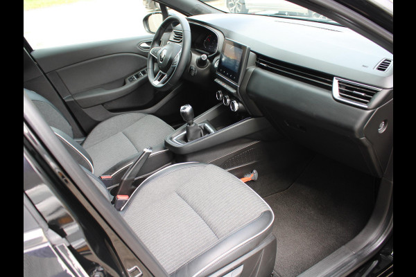 Renault Clio 1.0 TCe Intens | APPLE CARPLAY/ANDROID AUTO | KEYLESS ENTRY | ACHTERUITRIJCAMERA | NAVIGATIE |