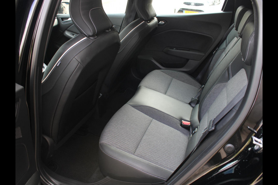 Renault Clio 1.0 TCe Intens | APPLE CARPLAY/ANDROID AUTO | KEYLESS ENTRY | ACHTERUITRIJCAMERA | NAVIGATIE |