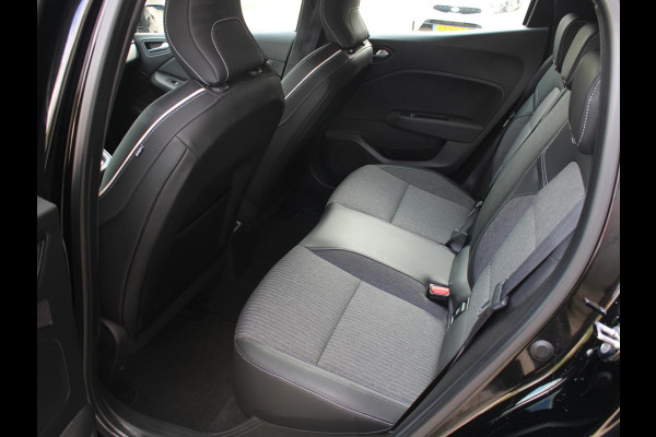 Renault Clio 1.0 TCe Intens | APPLE CARPLAY/ANDROID AUTO | KEYLESS ENTRY | ACHTERUITRIJCAMERA | NAVIGATIE |