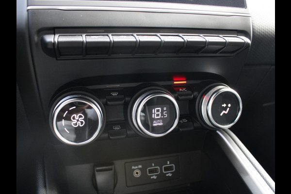 Renault Clio 1.0 TCe Intens | APPLE CARPLAY/ANDROID AUTO | KEYLESS ENTRY | ACHTERUITRIJCAMERA | NAVIGATIE |