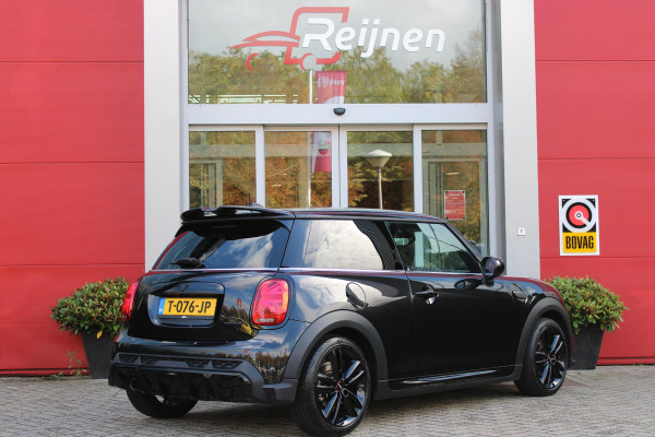 MINI 3-deurs COOPER 1.5 136PK JOHN COOPER WORKS RESOLUTE ED. | AUTOMAAT | NAVIGATIE 8,8'' | DRAADLOOS APPLE CARPLAY | SFEERVERLICHTING | 17'' JCW VIJF DUBBELSPAAKS VELGEN IN GLOSS BLACK | JCW VOOR EN ACHTERBUMPER | JCW SPORTSTOELEN MET LEER/ALCATARA | JCW DORPEL INSTAPLIJSTEN | JCW STUURWIEL | FULL LED KOPLAMPEN | UNION JACK LED ACHTERVERLICHTING | ELEKTRISCH INKLAPBARE BUITENSPIEGELS | DIGITALE COCKPIT |
