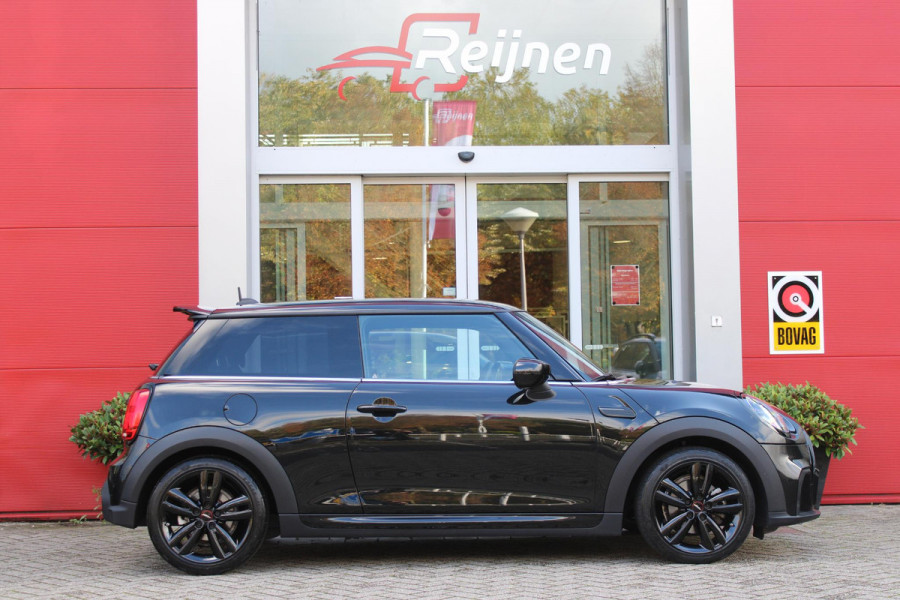 MINI 3-deurs COOPER 1.5 136PK JOHN COOPER WORKS RESOLUTE ED. | AUTOMAAT | NAVIGATIE 8,8'' | DRAADLOOS APPLE CARPLAY | SFEERVERLICHTING | 17'' JCW VIJF DUBBELSPAAKS VELGEN IN GLOSS BLACK | JCW VOOR EN ACHTERBUMPER | JCW SPORTSTOELEN MET LEER/ALCATARA | JCW DORPEL INSTAPLIJSTEN | JCW STUURWIEL | FULL LED KOPLAMPEN | UNION JACK LED ACHTERVERLICHTING | ELEKTRISCH INKLAPBARE BUITENSPIEGELS | DIGITALE COCKPIT |
