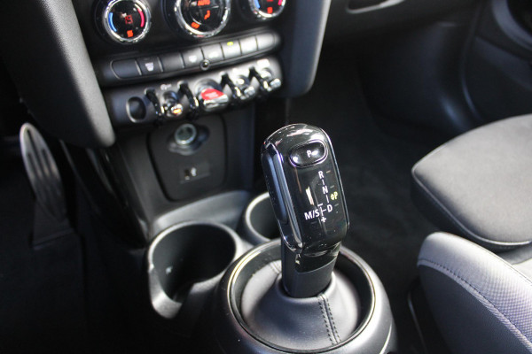 MINI 3-deurs COOPER 1.5 136PK JOHN COOPER WORKS RESOLUTE ED. | AUTOMAAT | NAVIGATIE 8,8'' | DRAADLOOS APPLE CARPLAY | SFEERVERLICHTING | 17'' JCW VIJF DUBBELSPAAKS VELGEN IN GLOSS BLACK | JCW VOOR EN ACHTERBUMPER | JCW SPORTSTOELEN MET LEER/ALCATARA | JCW DORPEL INSTAPLIJSTEN | JCW STUURWIEL | FULL LED KOPLAMPEN | UNION JACK LED ACHTERVERLICHTING | ELEKTRISCH INKLAPBARE BUITENSPIEGELS | DIGITALE COCKPIT |