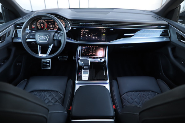 Audi Q8 60 TFSI e quattro S Competition | 490PK | Achterasbesturing | Luchtvering | Head-up | Keyless-go | S-Stoelen | Matrix-led | Sfee
